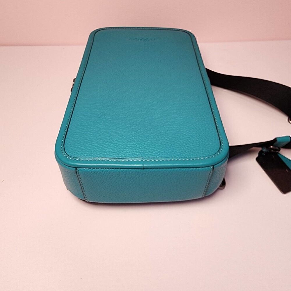 NWT Coach CP207 Sullivan Pack Smooth Calf Leather Bright Turquoise - Picture 6 of 7